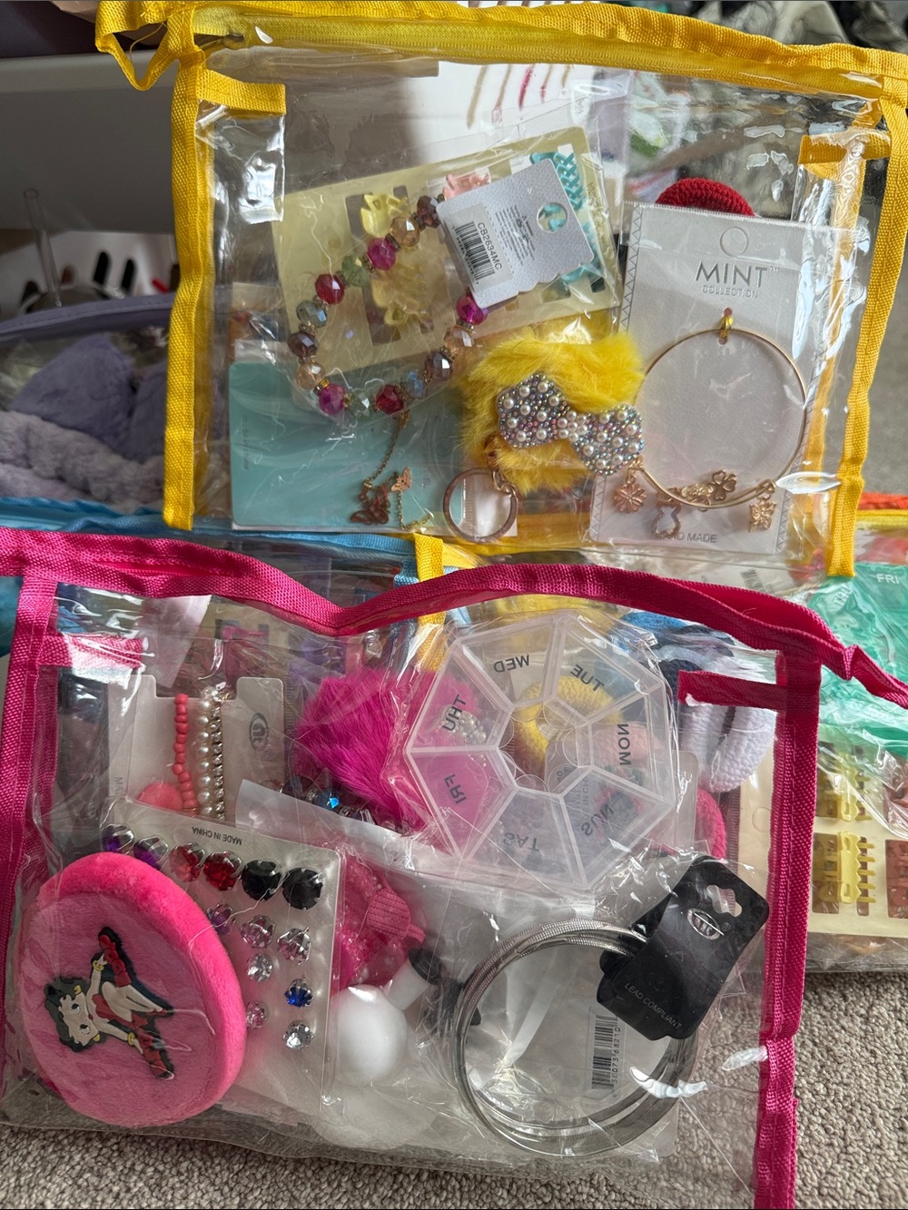 Clear Travel Jewelry Bags Filled With Assorted Accessories NWT Items